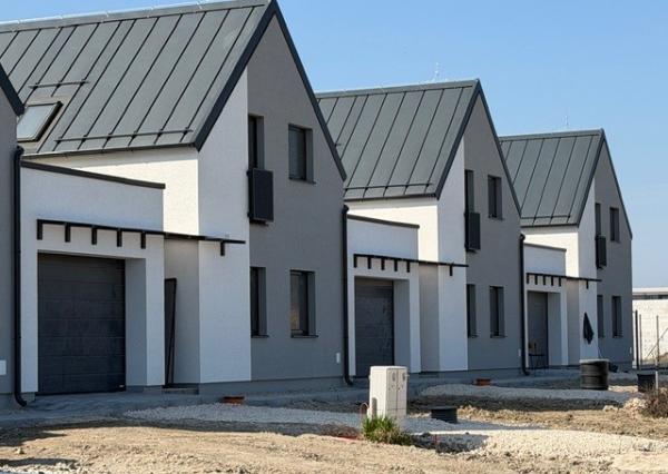 FINREAL s.r.o. Vám ponúka na PREDAJ rodinný dom v Kolárove!