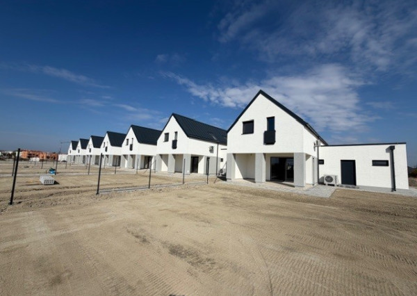 FINREAL s.r.o. Vám ponúka na PREDAJ rodinný dom v Kolárove!