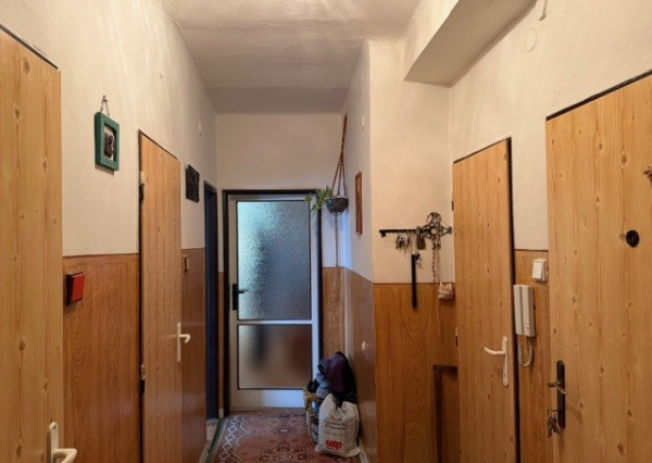 Ponúkame NA PREDAJ 3 - izbový byt v Kolárove!