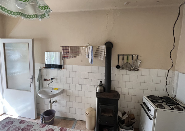 FINREAL exkluzívne ponúka NA PREDAJ rodinný dom v obci Búč
