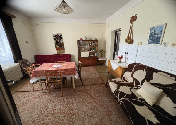 FINREAL exkluzívne ponúka NA PREDAJ rodinný dom v obci Búč
