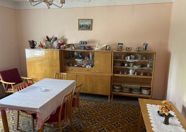 FINREAL exkluzívne ponúka NA PREDAJ rodinný dom v obci Búč