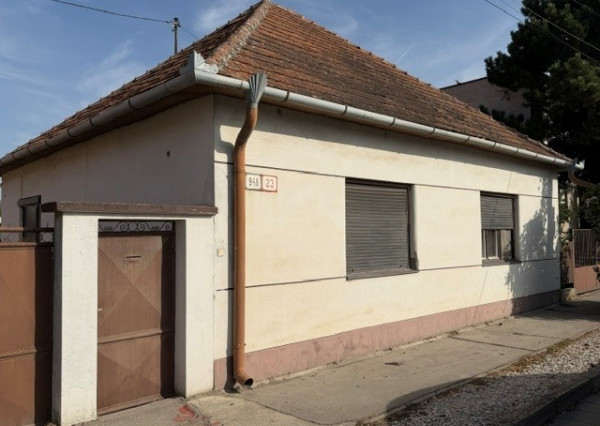 FINREAL exkluzívne ponúka NA PREDAJ rodinný dom v Kolárove!
