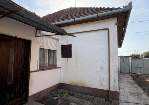 FINREAL exkluzívne ponúka NA PREDAJ rodinný dom v Kolárove!
