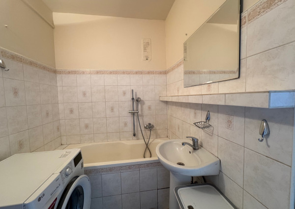 Ponúkame pre Vás NA PREDAJ 3 izbový byt v Kolárove!