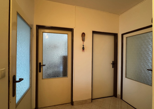 Ponúkame pre Vás NA PREDAJ 3 izbový byt v Kolárove!