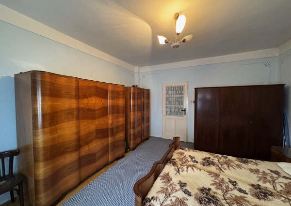 Ponúkame NA PREDAJ rodinný dom+pozemok 1054 m2 v Kolárove!