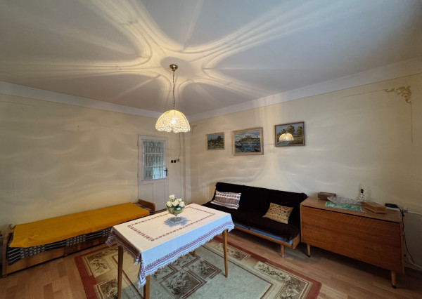 Ponúkame NA PREDAJ rodinný dom+pozemok 1054 m2 v Kolárove!