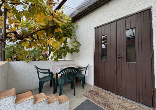 Ponúkame NA PREDAJ rodinný dom+pozemok 1054 m2 v Kolárove!