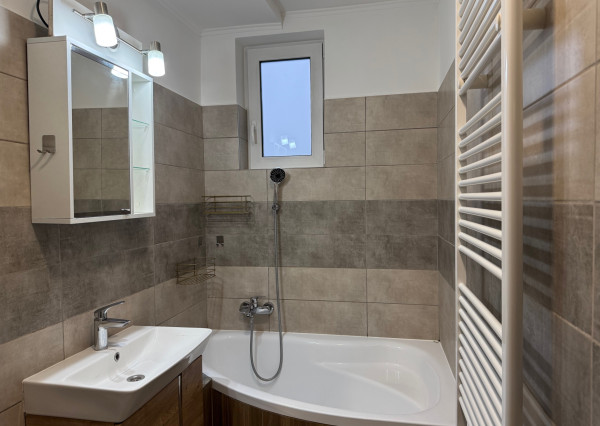 NA PRENÁJOM 3 izbový byt + garáž v Hurbanove!