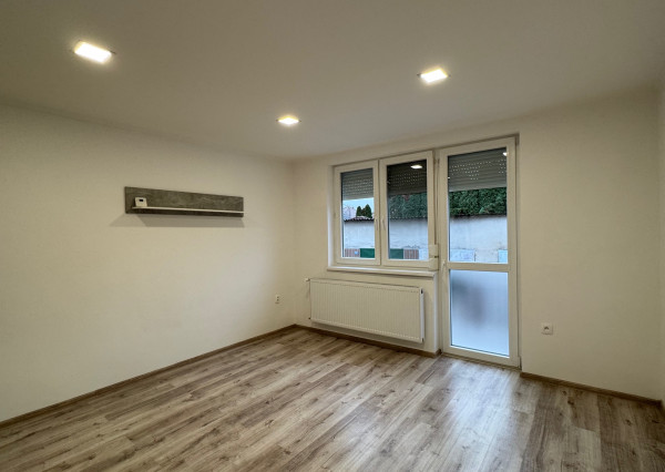 NA PRENÁJOM 3 izbový byt + garáž v Hurbanove!