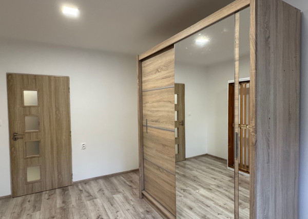 NA PRENÁJOM 3 izbový byt + garáž v Hurbanove!