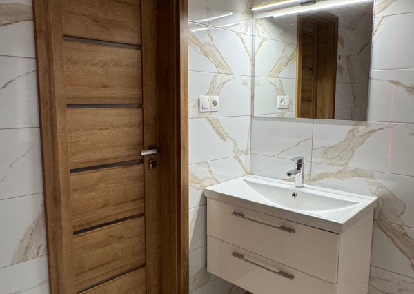 Ponúkame NA PRENÁJOM 2 izbový byt v Komárne!