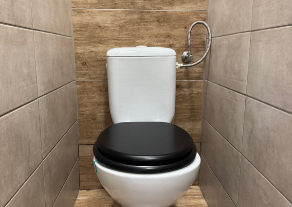 NA PREDAJ 3 izbový zrekonštruovaný byt + garáž v Hurbanove!