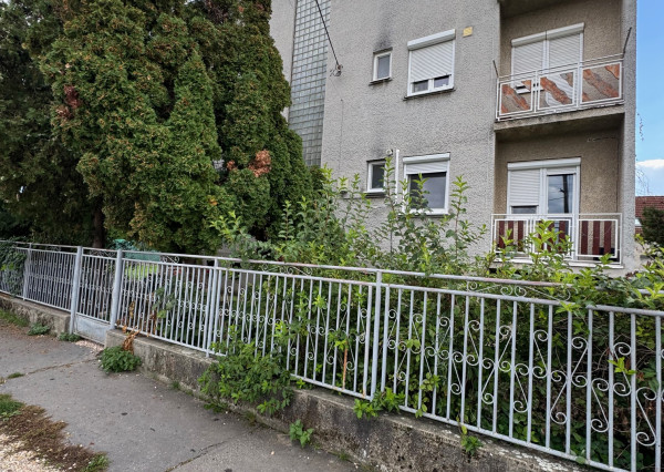 NA PREDAJ 3 izbový zrekonštruovaný byt + garáž v Hurbanove!