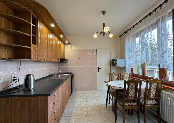 Ponúkame pre Vás NA PREDAJ 3 izbový byt v Kolárove!