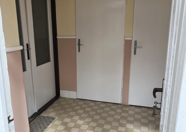 FINREAL exkluzívne ponúka NA PREDAJ rodinný dom v obci Búč
