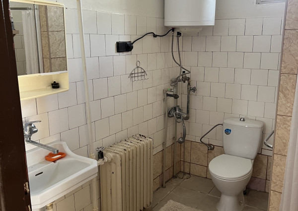 FINREAL exkluzívne ponúka NA PREDAJ rodinný dom v obci Búč