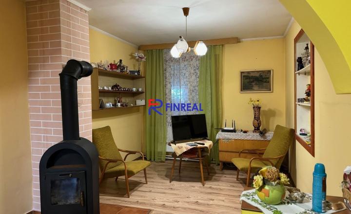 FINREAL s.r.o. ponúka rodinný dom v Kolárove ! - fotografia 12