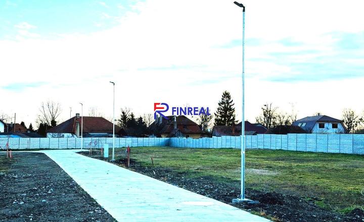 NA PREDAJ stavebný pozemok A1 - 502m2 v Zemianskej Olči! - fotografia 1