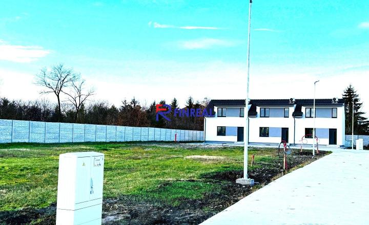 NA PREDAJ stavebný pozemok A1 - 502m2 v Zemianskej Olči! - fotografia 6