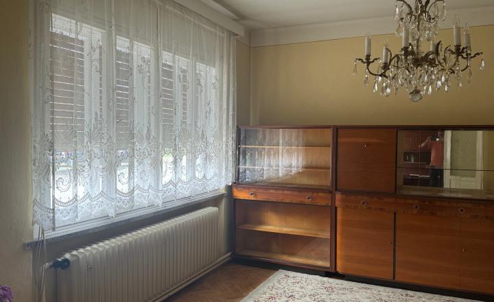 NA PREDAJ -  Rodinný dom  v obci Zemianska Olča! - fotografia 15