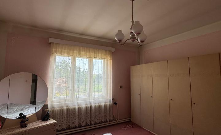 NA PREDAJ -  Rodinný dom  v obci Zemianska Olča! - fotografia 21