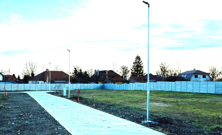 NA PREDAJ - stavebný pozemok C1- 1154m2 v Zemianskej Olči ! - fotografia 5