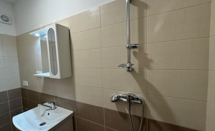NA PREDAJ - 2 izbový  byt v Kolárove - REZERVOVANÉ ! - fotografia 10
