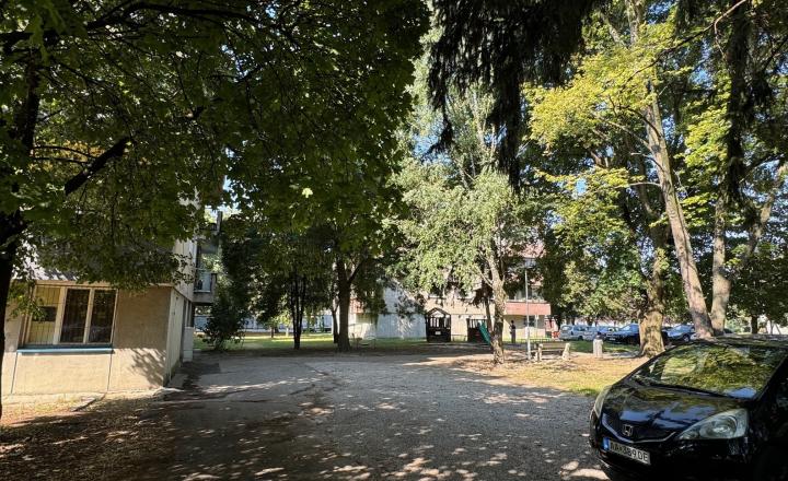 NA PREDAJ - 2 izbový  byt v Kolárove - REZERVOVANÉ ! - fotografia 18