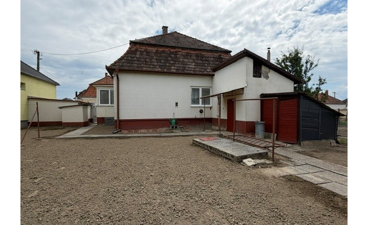 FINREAL exkluzívne ponúka NA PREDAJ rodinný dom v Kolárove! - fotografia 11