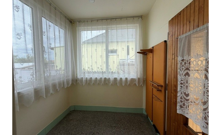 FINREAL exkluzívne ponúka NA PREDAJ rodinný dom v Kolárove! - fotografia 2