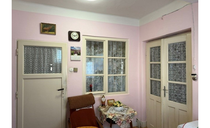 Ponúkame pre Vás NA PREDAJ rodinný dom v Kolárove ! - fotografia 8
