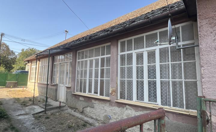 NA PREDAJ: 2 rodinné domy v cene jedného v Novej Vieske! - fotografia 29