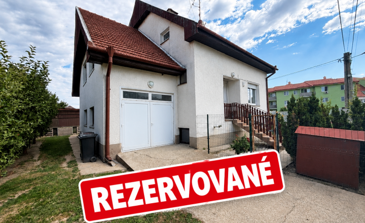 Ponúkame pre Vás NA PREDAJ rodinný dom v Kolárove! - fotografia 1