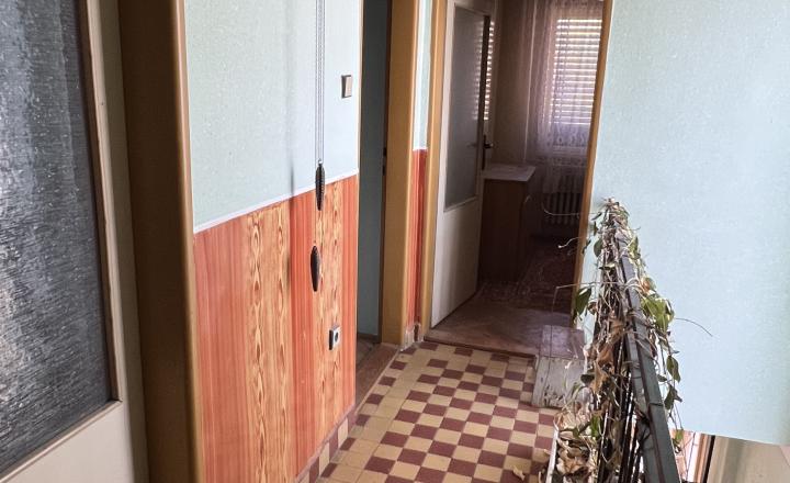 NA PREDAJ: 2 rodinné domy v cene jedného v Novej Vieske! - fotografia 20