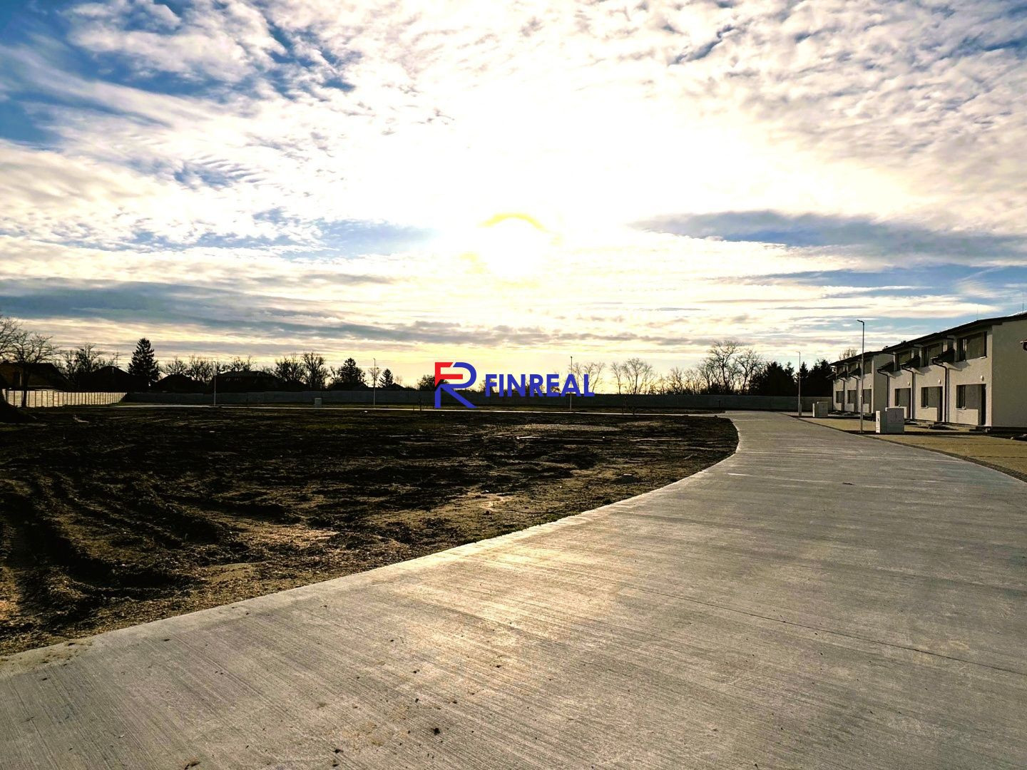 FINREAL s.r.o. ponúka NA PREDAJ rodinný dom D2 v Zem. Olči !