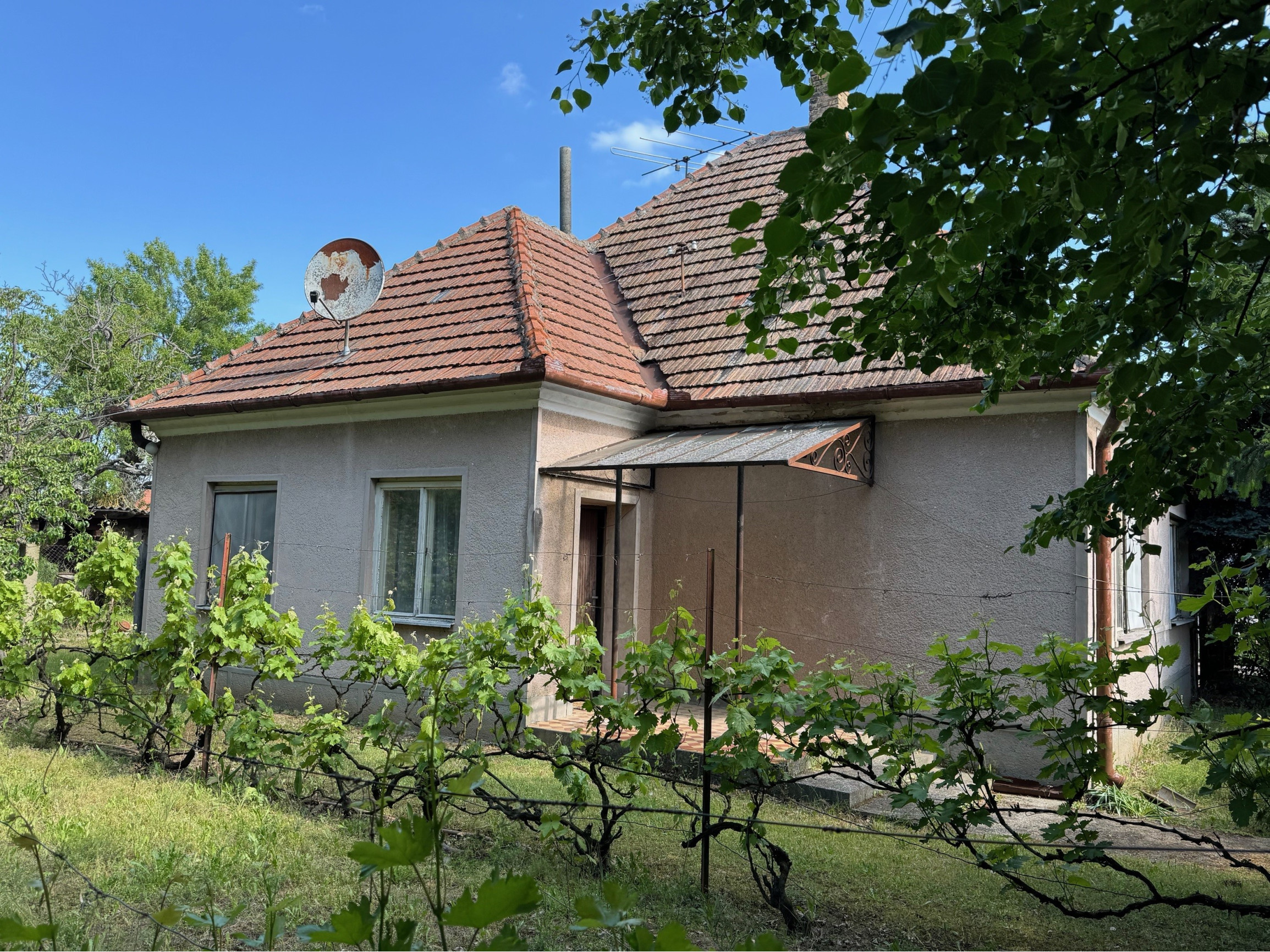 FINREAL ponúka NA PREDAJ 4 izbový rodinný dom v Hurbanove!