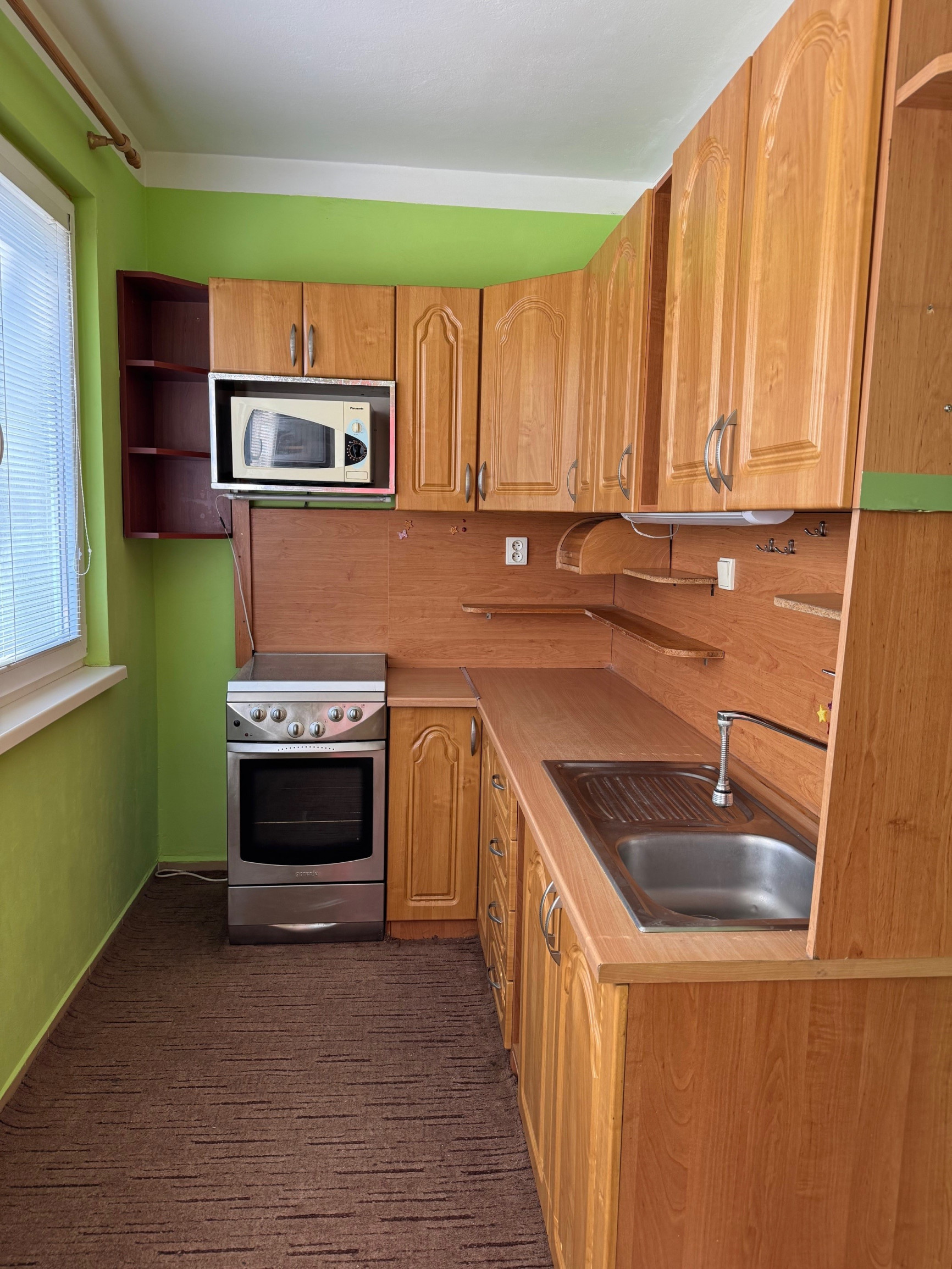 Ponúkame pre Vás NA PRENÁJOM 3 izbový byt v Komárne!