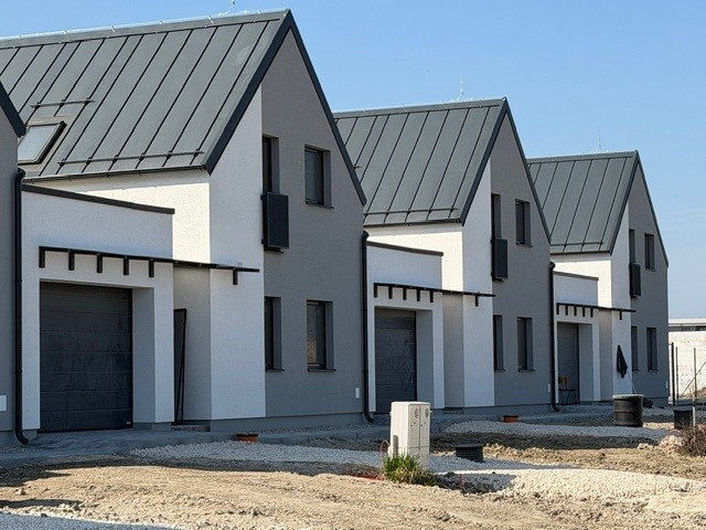 FINREAL s.r.o. Vám ponúka na PREDAJ rodinný dom v Kolárove!